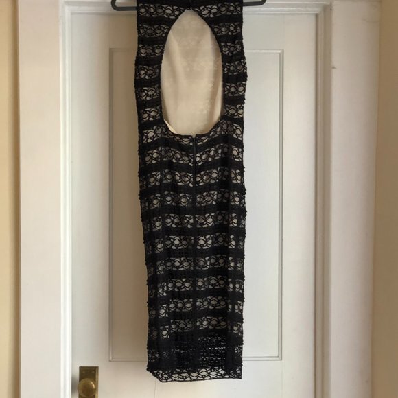 Alice and Olivia, black lace with nude lining midi dress with open back, size 10 - Picture 3 of 5